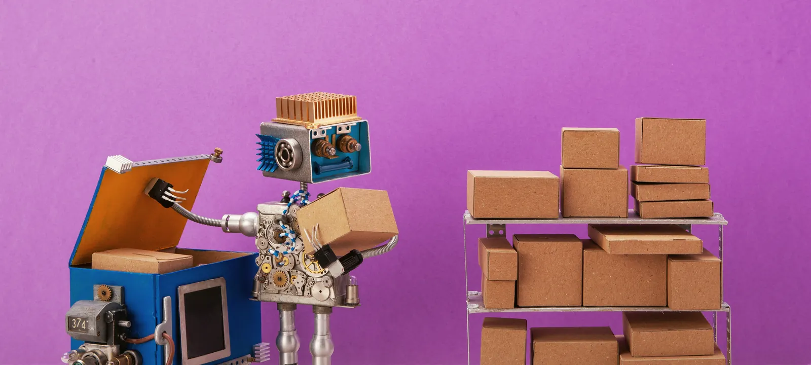 Robot ładujący gotowe paczki z regału do kontenera — realna praca w regionie częstochowskim